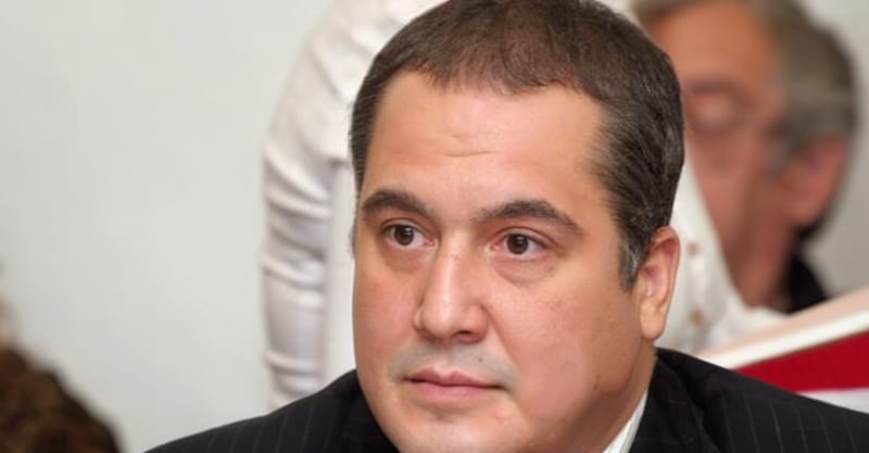 Един от тримата задържани за убийството на Слави Бинев е обвинен